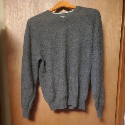 Suéter Daniel Bishop Para Hombre Mediano Cuello en V Cachemira Pullover Gris Carbón Foto 1 de 4