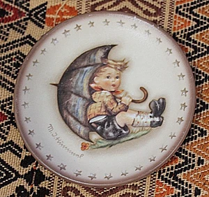 Mini plato de porcelana MJ Hummel Goebel 1981 vintage coleccionable - Imagen 1 de 2