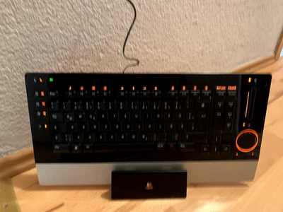 Logitech Bluetooth diNovo Edge  Tastatur mit Ladestadion - Bild 1 von 4