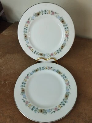 Set of Six Vintage Royal Doulton 'Pastorale' 20.5cm Starter/Dessert/Salad Plates - Image 1 of 4