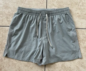 Vuori Lined 5" Running Shorts Men's Medium Gray Gym Training Race Sports Bottoms - Picture 1 of 18