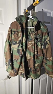 Chaqueta militar camuflada para hombre S - Imagen 1 de 3