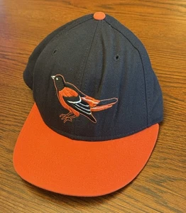 Cappello Vintage 5950 Made In USA Baltimore Orioles OnField 100% Lana 7 1/8 - Foto 1 di 12