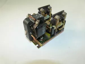 Clark 5U2-9 Bulletin 7305 Type PM A.C. Relay 600V NEW SURPLUS - Picture 1 of 4