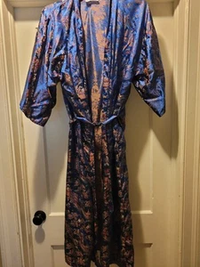 Vintage Solz Squirrel Size XL Embroidered Silk Chinese Long Robe Kimono Wrap - Picture 1 of 4