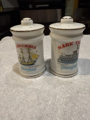 Солонки Disneyland Mark Twain and Columbia - Изображение 1 из 4