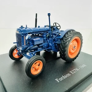 Universal Hobbies Hachette 1:43 1948 Fordson E27N Diecast Farm Tractor Model - Picture 1 of 3