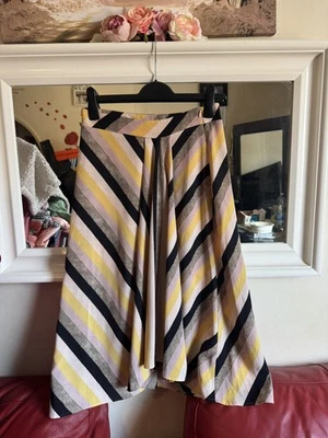 Traje Mango Dobladillo Asimétrico Cortina Frontal Midi Falda Rayas 49,99 € Talla M Perfecto  Foto 1 de 4