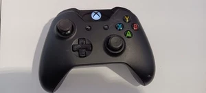 Xbox One Wirless Controllers Lot - Picture 1 of 5