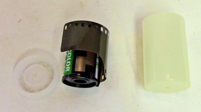 Rollo de película One Roll 35MM Fujicolor Superia X-TRA - SIN CAJA Foto 1 de 2