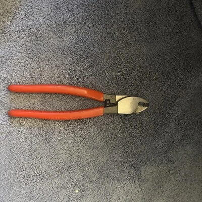 Wiss 0890CSFW Red Steel 10/3 Cable Cutting 3-in-1, 8-3/8” Slightly Nicked ￼ - Image 1 of 4