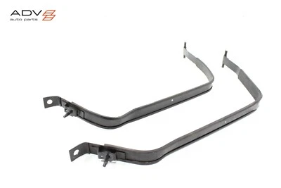 18-24 MITSUBISHI ECLIPSE CROSS 4X4 CORREA TANQUE DE COMBUSTIBLE SOPORTE DE METAL FABRICANTE DE EQUIPOS ORIGINALES -JUEGO DE 2- Foto 1 de 4