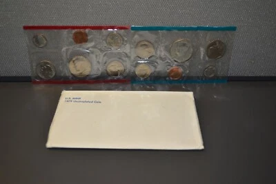 1979 US Mint Set Uncirculated Philadelphia & Denver P & D - Image 1 of 2