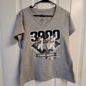 Ichiro Suzuki Mr. 3000 Marlins Yankees Mariners Fanatics Women's T-shirt L - Picture 1 of 9