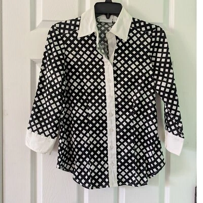 NUEVO CON ETIQUETAS NY&C Top con botones blanco y negro ropa profesional negocios informal XS Foto 1 de 4