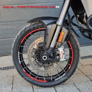 Decalcomanie ruota moto Ducati Multistrada V4 cerchio adesivi strisce rosso V4S - Foto 1 di 6