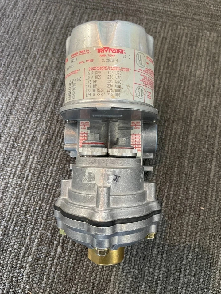 Interruptor de presión de punto de tríada ASCO SA21D Foto 1 de 1