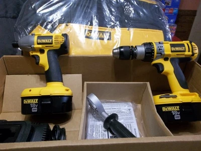 NUEVO en caja DEWALT DC9881A DW056 impacto y DC988 taladro/destornillador 18V kit Foto 1 de 2