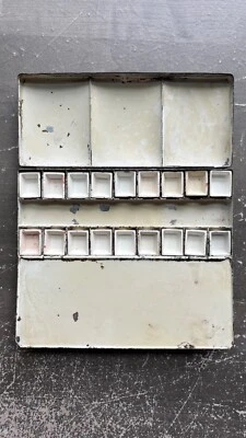 RARE Vintage Winsor & Newton Metal Paint Box - 18 Original Ceramic Pans - Image 1 of 4