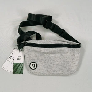 Vuori Aloha Fanny Waist Pack NWT Beachsand Pacifica Dashed Lines Water-Resistant - Picture 1 of 9