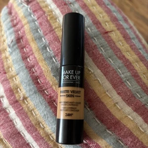 Make Up For Ever Matte Velvet Skin High Coverage Concealer .3oz shade 4.4 - Picture 1 of 4