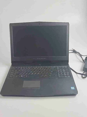 Portátil para juegos Alienware 17 R4 I7-7700HQ 2,8 GHz 16 GB RAM - DISCO DURO de 250 GB Foto 1 de 4