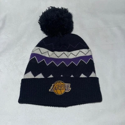 Los Angeles Lakers NBA Gorro Tejido Pom Sombrero Invierno Púrpura Amarillo Baloncesto Foto 1 de 2