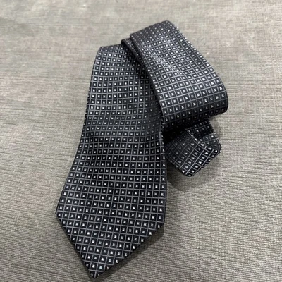 "Corbata Joseph Abboud 100 % seda negra patrón geométrico - 61"" de largo" Foto 1 de 4