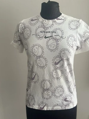 Camiseta Nike para niños color blanco y púrpura manga corta talla grande Foto 1 de 4