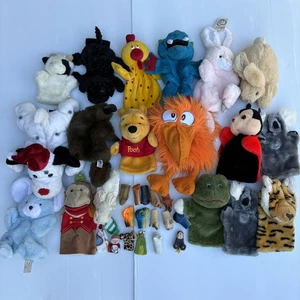 Lote de 35 marionetas de mano y dedo Winnie The Pooh y otros surtidos - Imagen 1 de 10