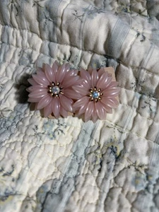 Woman’s Vintage Pink Flower Clip Earrings Signed Coro 1 3/4 Inch - Picture 1 of 6