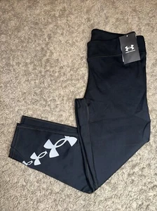 NEW Girl's Under Armour Black Crop Logo Leggings Yoga Pants Size Large MSRP $35 - Picture 1 of 6