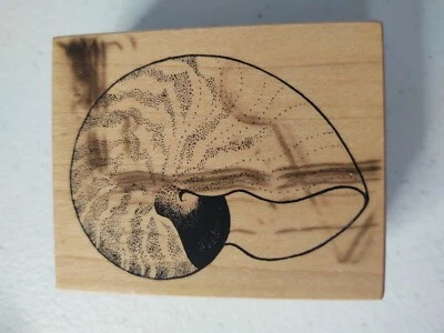 PSX ~ F-1443 Periwinkle Seashell Sello de goma ~ L9 Foto 1 de 2