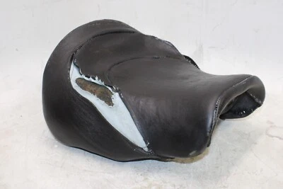 96-04 KAWASAKI VULCAN 1500 VN1500E CLASSIC OEM FRONT DRIVERS SEAT - Image 1 of 4