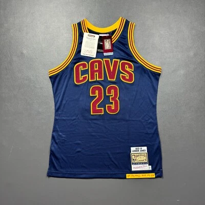 Camiseta deportiva 100 % auténtica Lebron James Mitchell & Ness 2015 2016 Cavaliers talla 40 M Foto 1 de 4