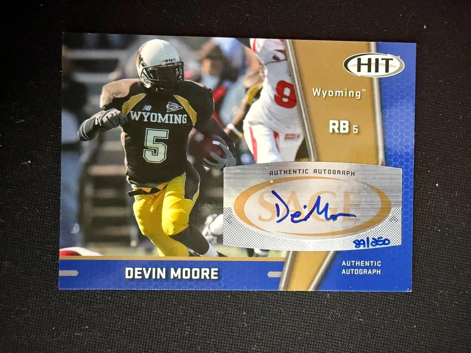 Devin Moore 2009 Sage Hit Autograph Auto Rookie RC Gold Wyoming /250 D14 - Image 1 of 1