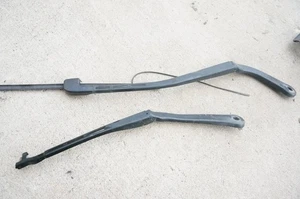 OEM BMW E90 Windshield Wiper Arms Left Right Pair 06-08 328i 325i 330i 335i - Picture 1 of 5