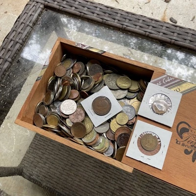 Huge Bulk Lot of Assorted Foreign Coins From Around the World! 15 Coins for $10. - Image 1 of 4