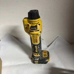 DeWalt DCE555 Cut-Out Tool  – Works Great But I Can’t Take Out The Bit Holder - Picture 1 of 5