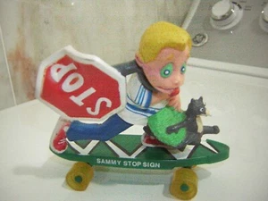 SAMMY STOP SIGN PLAYMATE 1986 VINTAGE TOY ON SKATEBOARD STOP SIGN - Picture 1 of 3