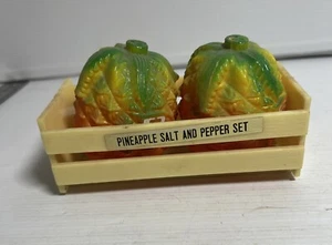 Pineapple Salt And Pepper Shakers Plastic In Crate Made In Hong Kong Vintage - Picture 1 of 15