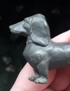 METAL DACHSHUND DOG ORNAMENT DACHSHUND DOG MODEL - Picture 1 of 4