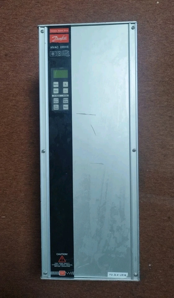 Danfoss Variable Speed Drive HV-AC DRIVE VLT TYPE 3516 HV-AC 175H9100  380-415V - Bild 1 von 4