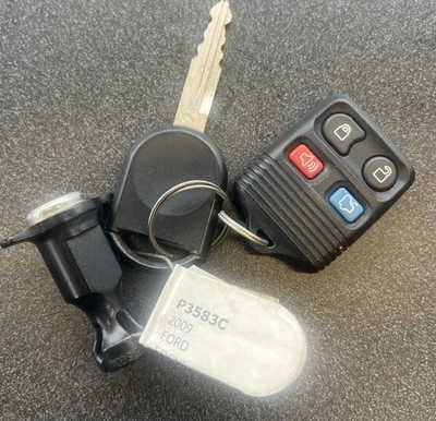 Mando a distancia Ford Focus 2009 llave y llavero - OEM Foto 1 de 2