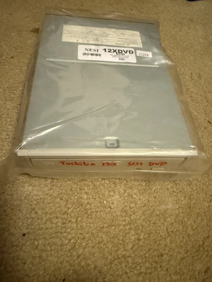 Toshiba SD-M1711 / 3900025-03 12X/48X Internal SCSI-2 Desktop DVD-ROM Drive - Image 1 of 1