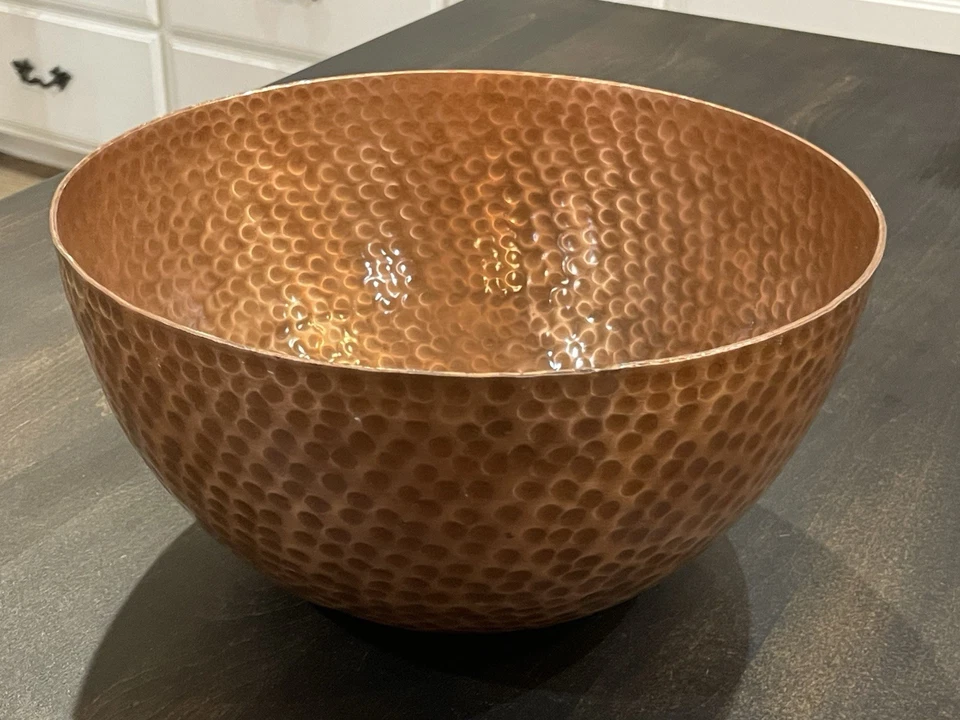 Шикарная кованая медная металлическая чаша с круглой золотой отделкой 10 дюймов б/у в отличном состоянии B01 - Изображение 1 из 4