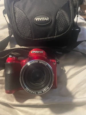 Polaroid Digital Camera Zoom 30X 18MP with Wi Fi CLEAN comes with case - Image 1 of 4