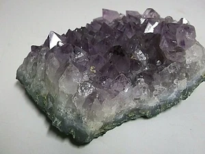 AMETHYST CRYSTAL Natural Beautiful Purple QUARTZ Geode Cluster - Picture 1 of 12