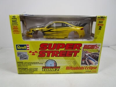 REVELL 1/25 SUPER STREET YELLOW/BLACK MITSUBISHI ECLIPSE DIECAST MODEL KIT - Image 1 of 4