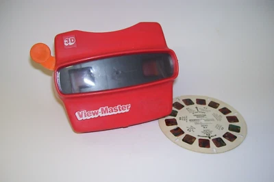 View Master with Traveling Smurf Reel - Image 1 of 4